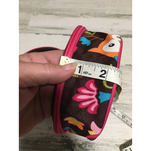 Small 6” round owl fabric decorated zippered bag with small compartments around - Picture 4 of 5